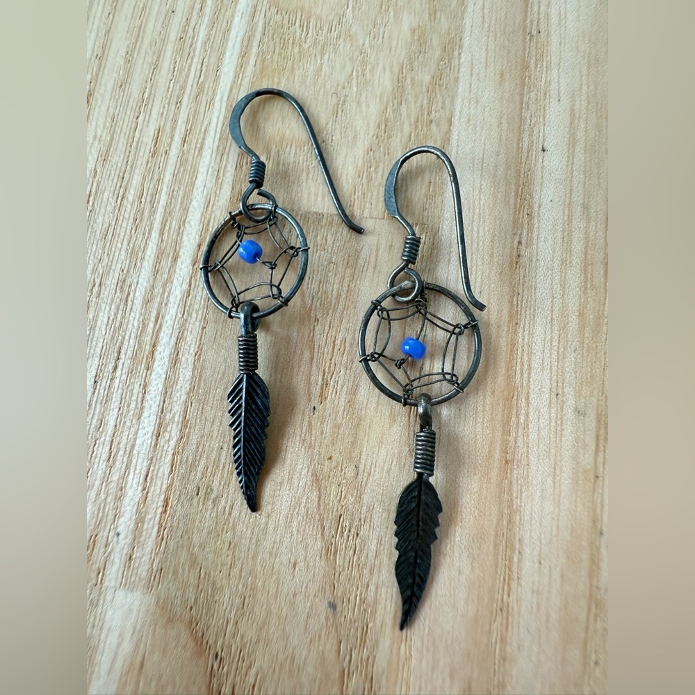 Vintage antiqued 925 Sterling silver dream catcher dangle earrings on hooks